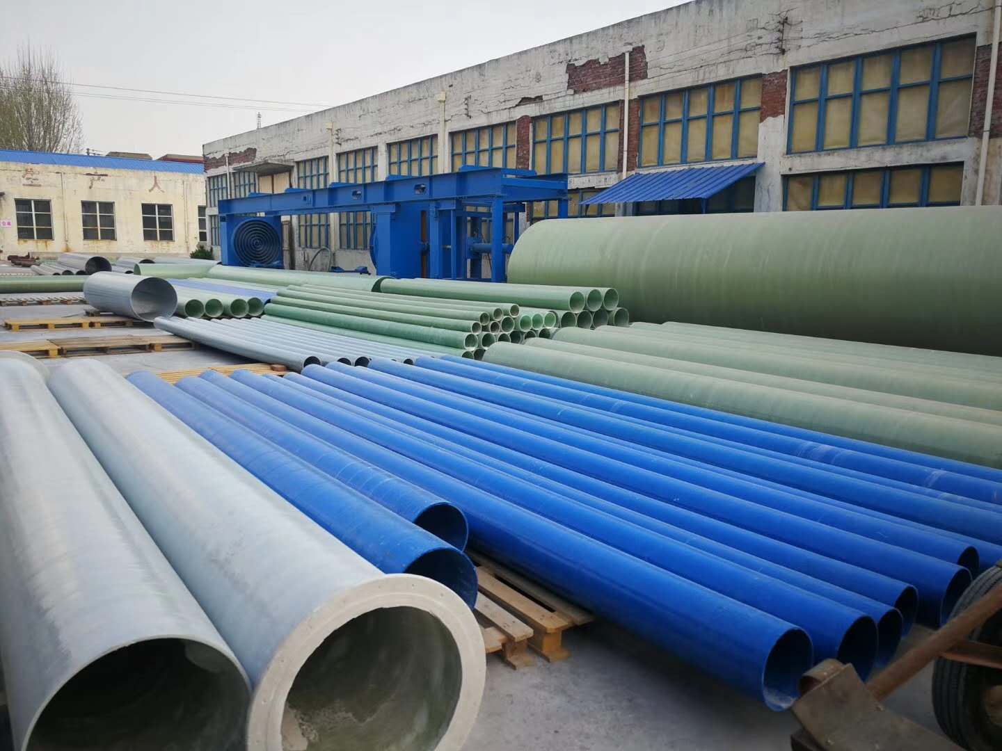 玻璃钢管管道-轻质材料-便于运输和安装